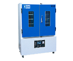 Dual chamber incubator